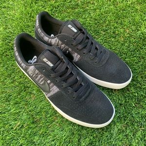 Nike SB Team Classic Premium